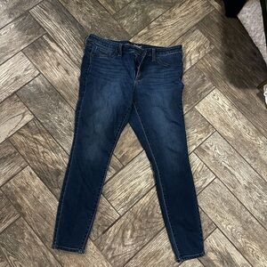 Universal Thread size 16 jeans